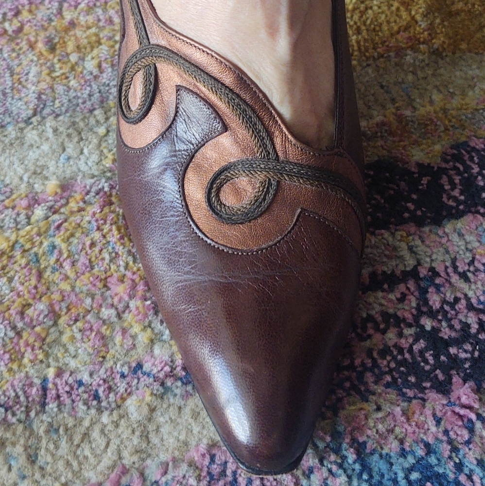 7 1/2 leather brown & copper Shoes
